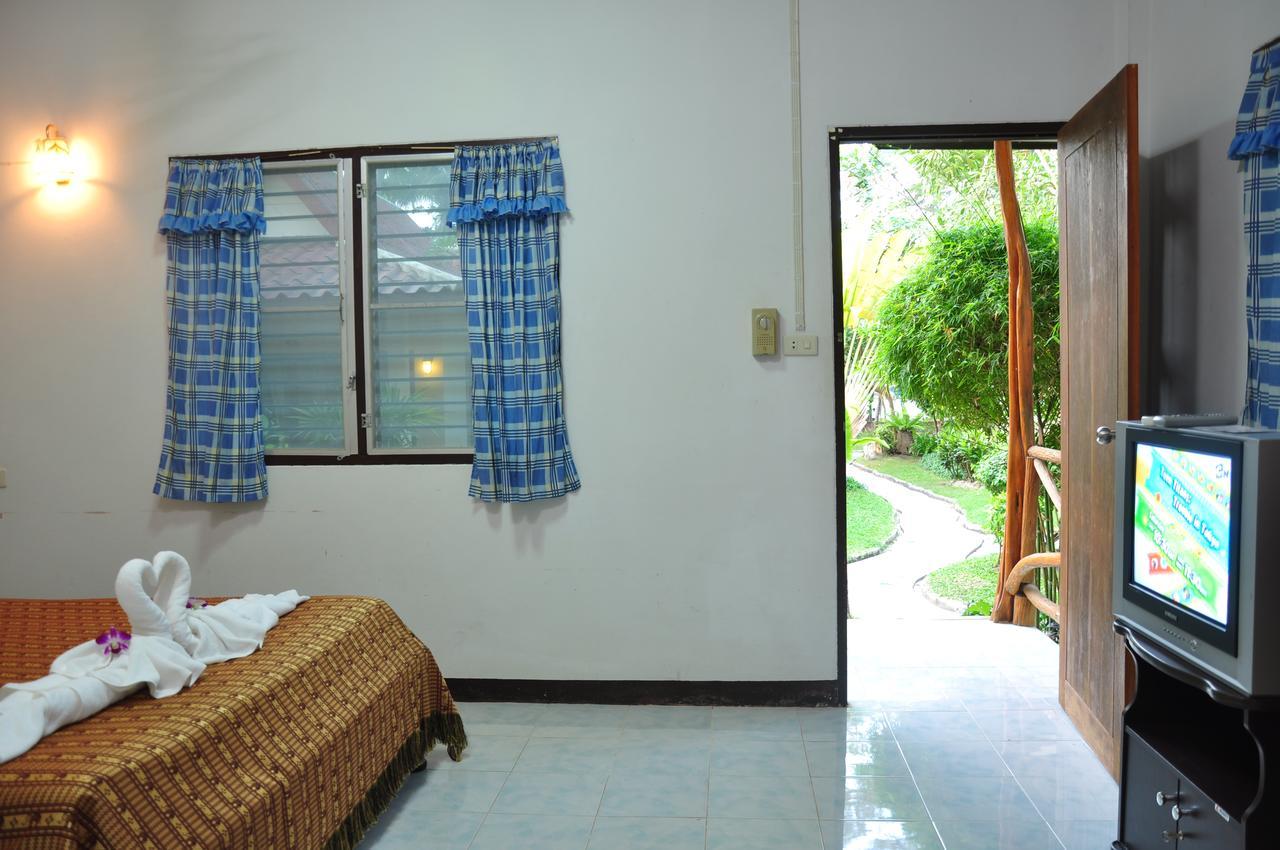 Samui Honey Backpacker Bungalow Hotel Choeng Mon Exterior photo